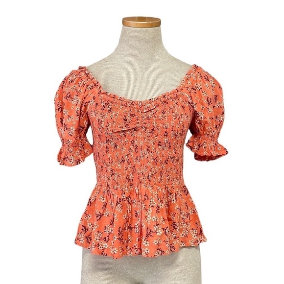 Bila 77 NWT Rowena Top Smocked Floral Coral Peplum Size Small S - Picture 1 of 16